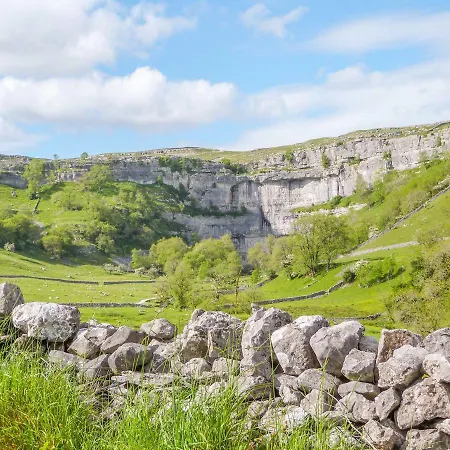 Rose * סקיפטון